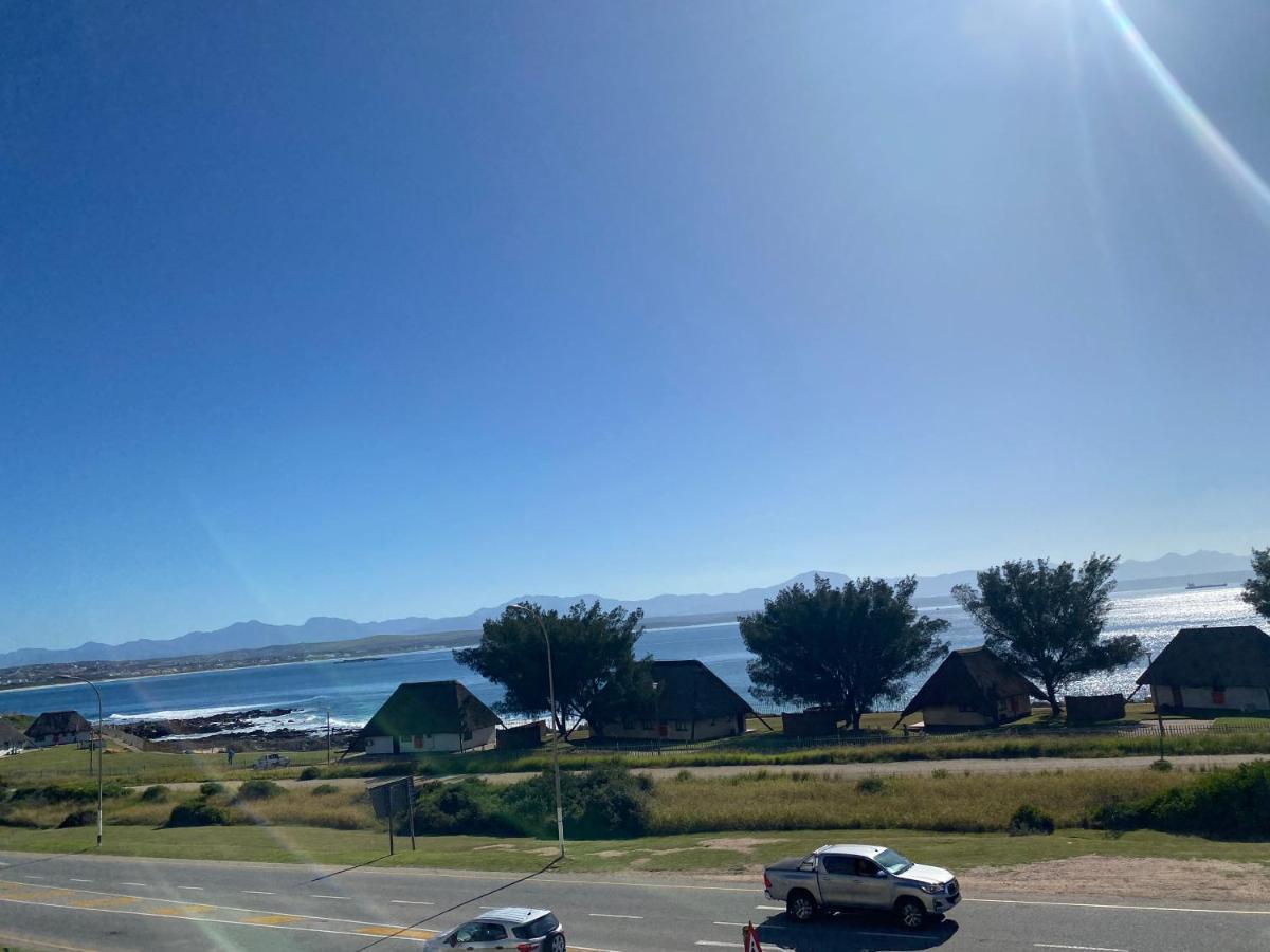 Luxury Nautica Suite 003 Mossel Bay Eksteriør billede